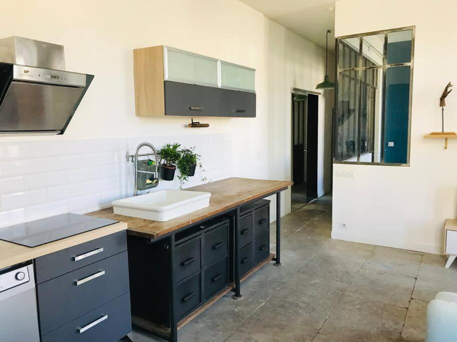 Appartement Climatise 50M2 Une Chambre Proche Centre Et Gare Montpellier Exteriör bild